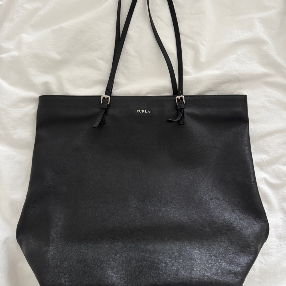 Furla Black Leather Women's Tote Bag